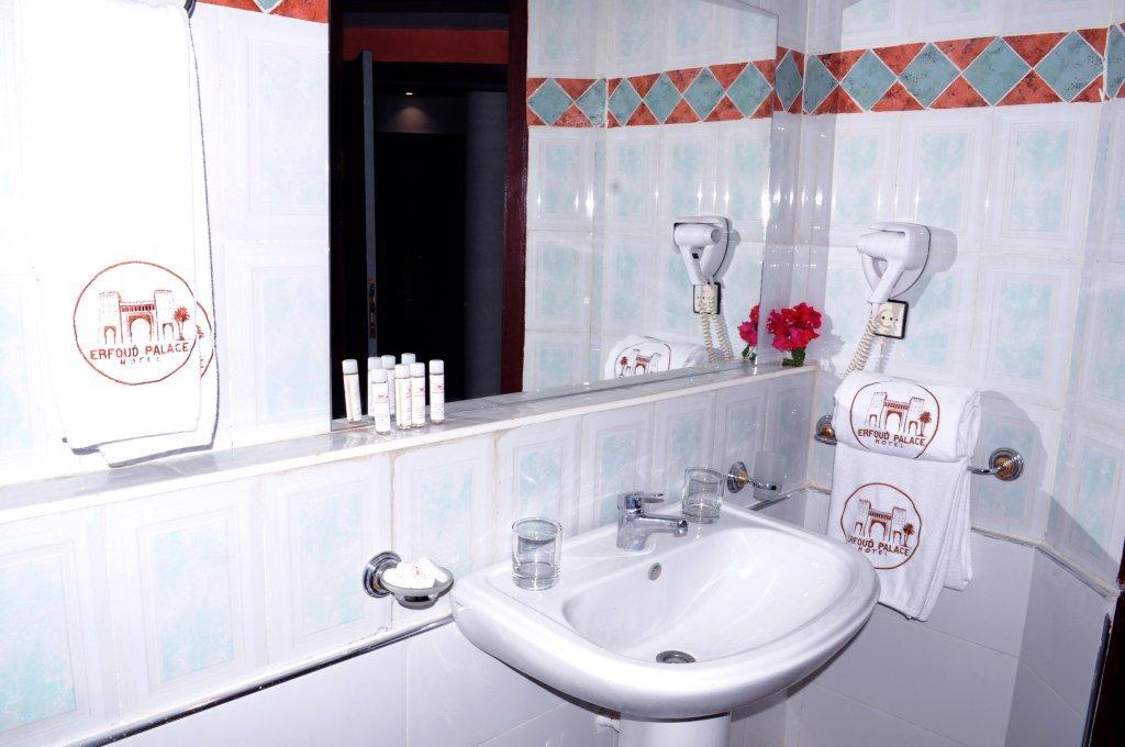 El Ati Hotel Erfoud Bagian luar foto