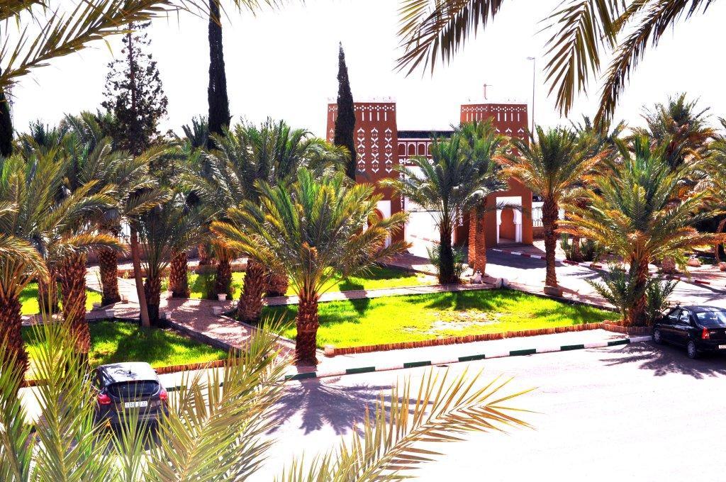 El Ati Hotel Erfoud Bagian luar foto