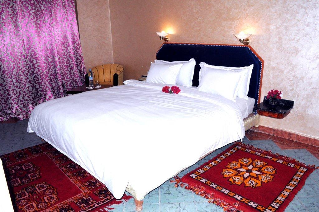 El Ati Hotel Erfoud Bagian luar foto
