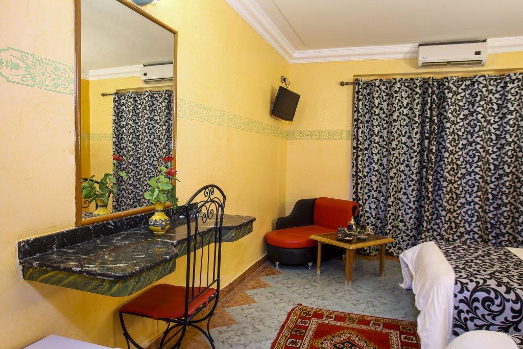 El Ati Hotel Erfoud Bagian luar foto