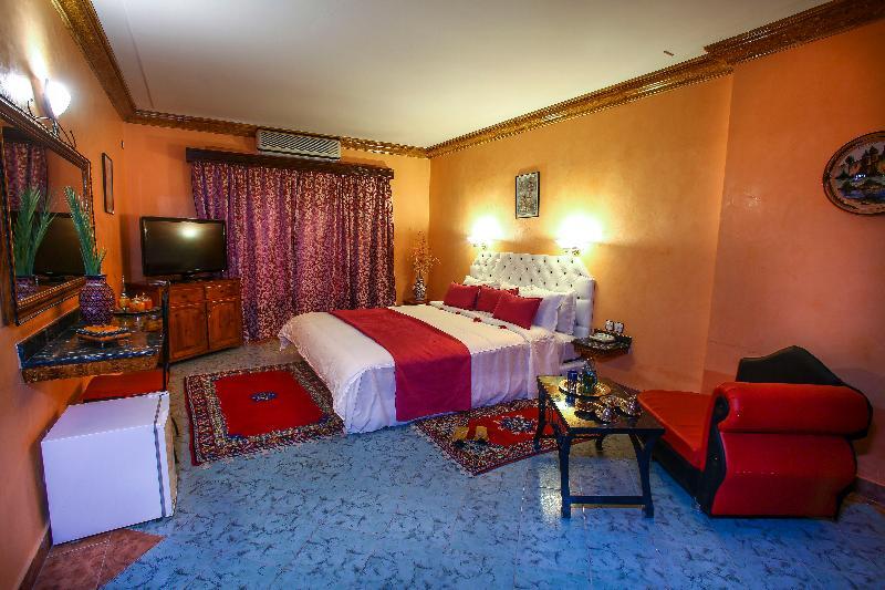 El Ati Hotel Erfoud Bagian luar foto